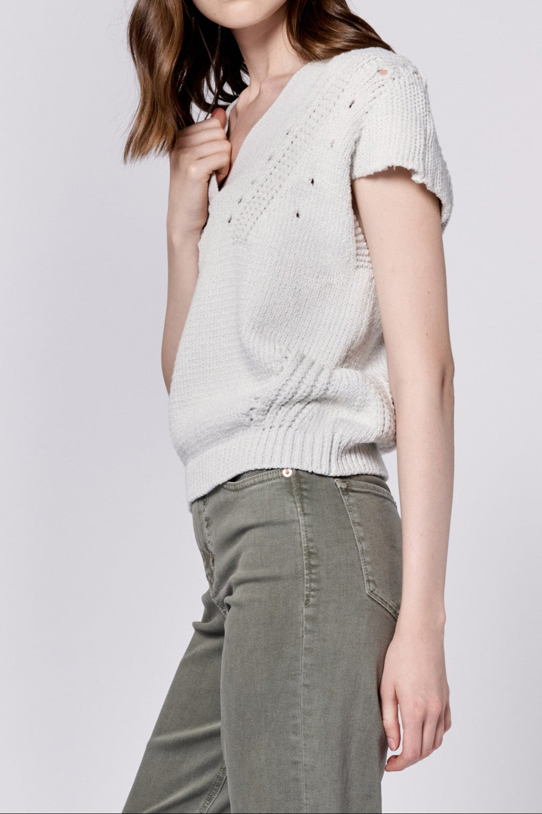 una-v-neck-sleeveless-relaxed-fit-sweater-pearl-heather — Dear John Denim