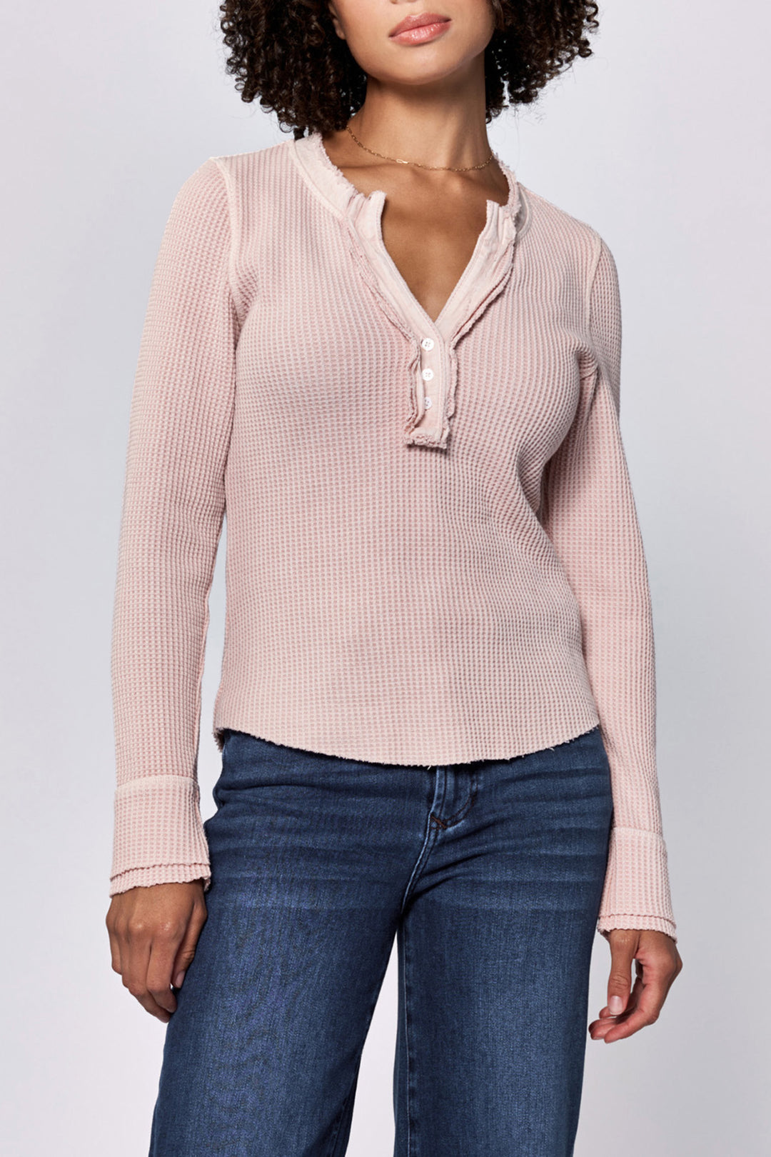 LUNA V-NECK LONG SLEEVE TEE