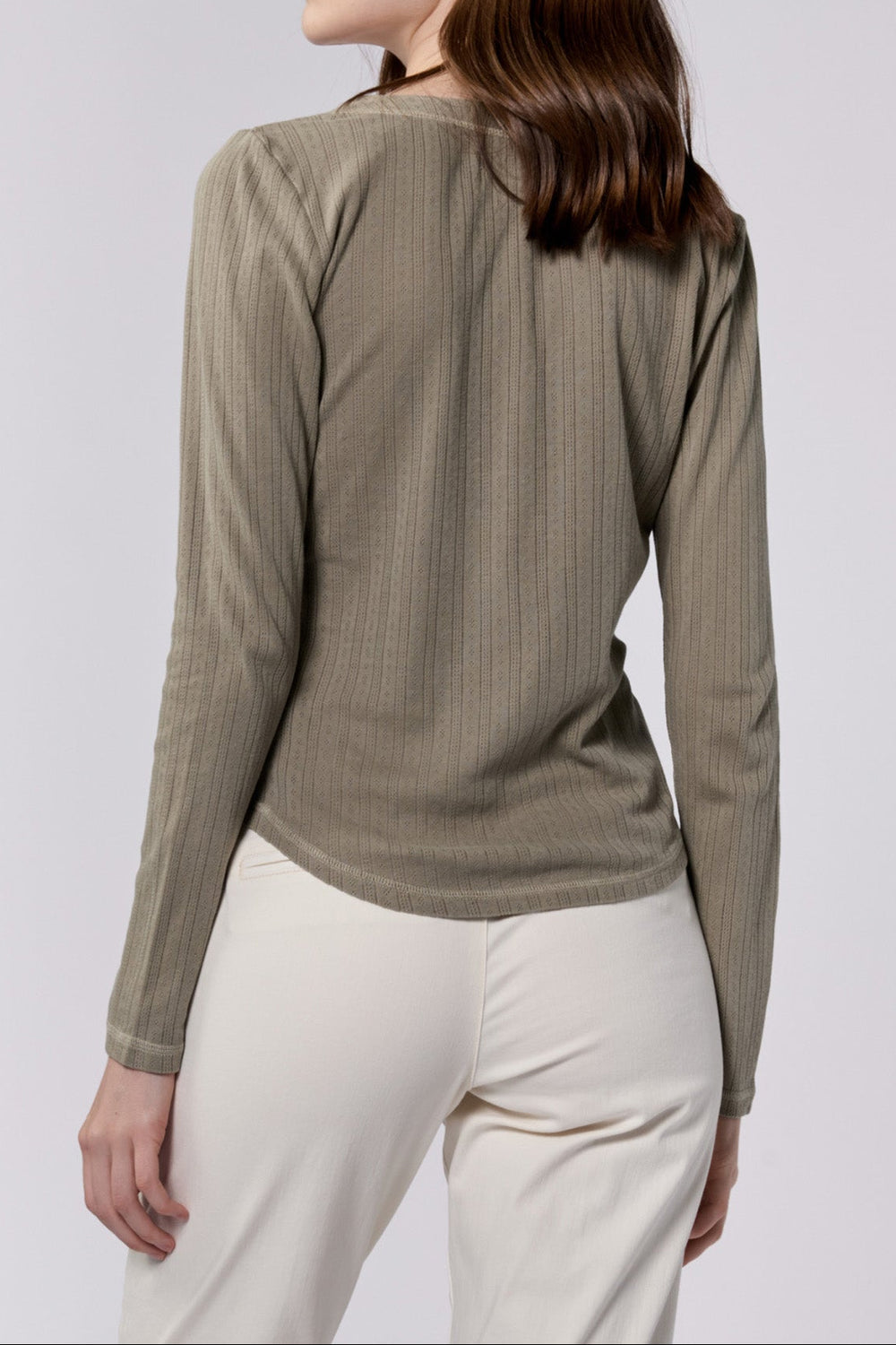 cortado-long-sleeve-fitted-henley-top-vetiver