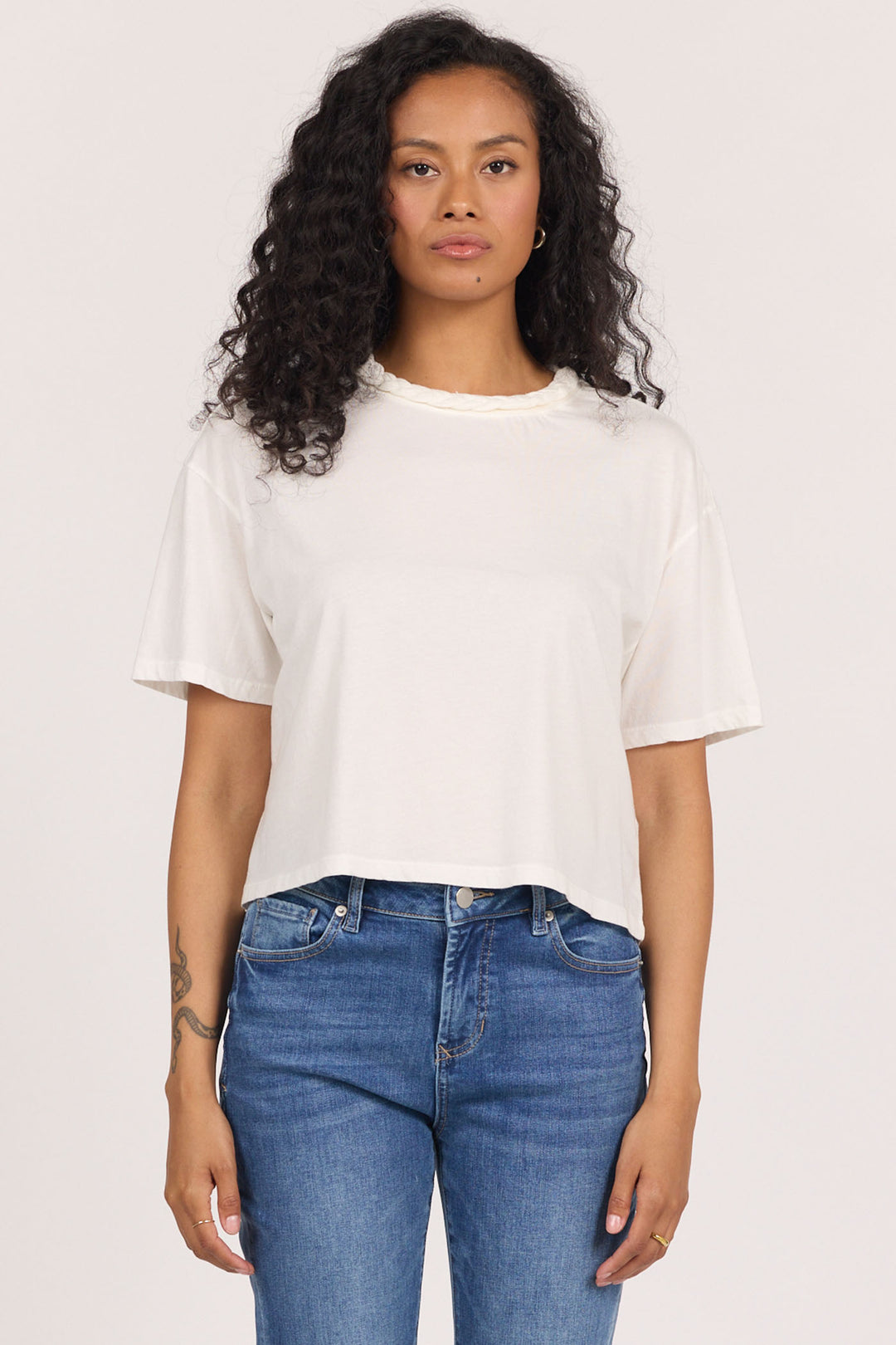 WHITE-DKN2153D8WHT-1