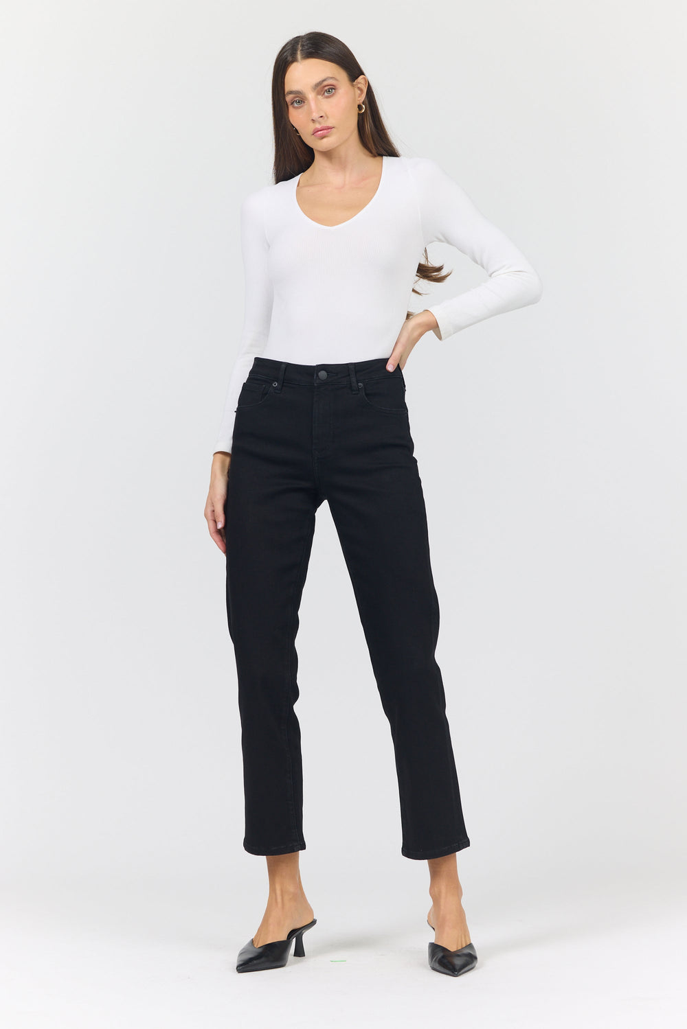 ANIKA STRAIGHT LEG JEAN BLACK ARROW FULL