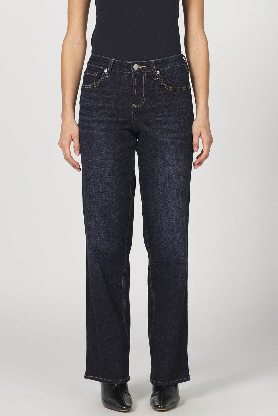 taylor-straight-leg-jean-daring-indigo