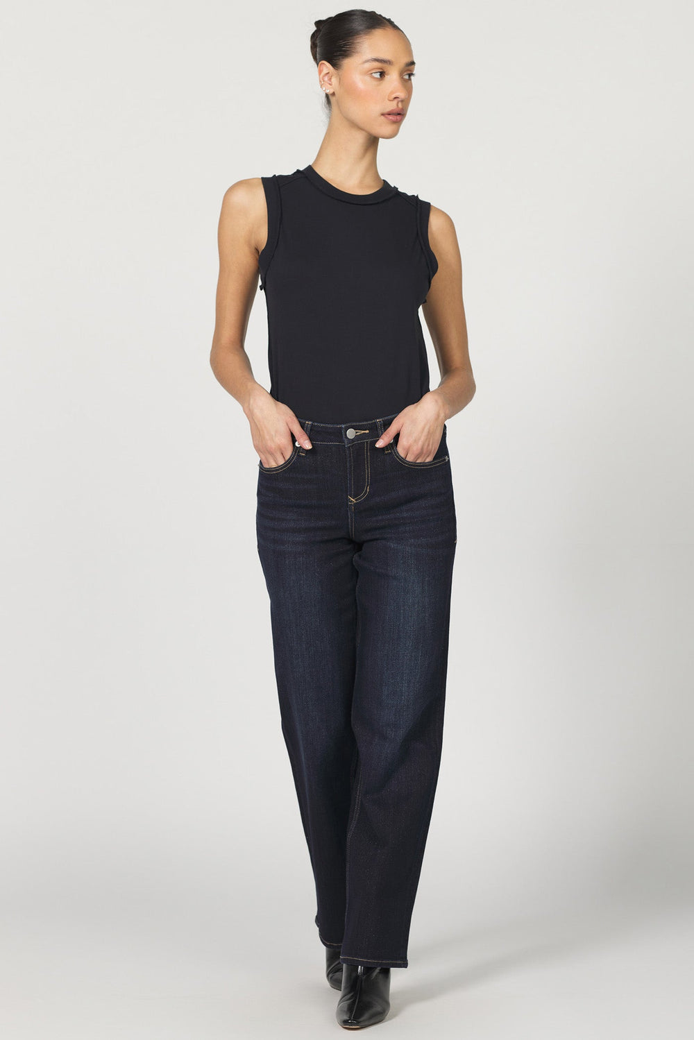 taylor-straight-leg-jean-daring-indigo