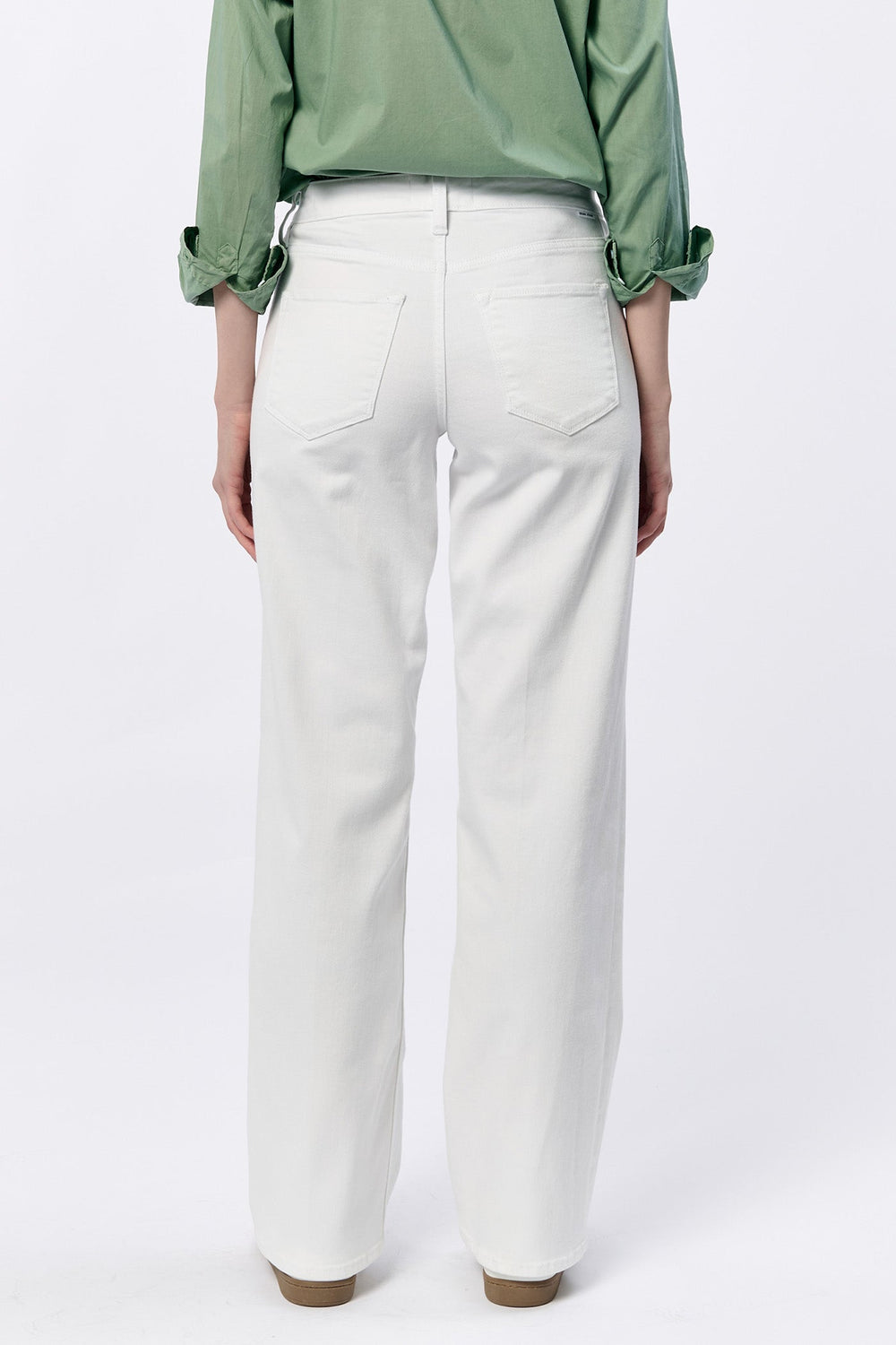 WHITE-DPM21C126WHT-4