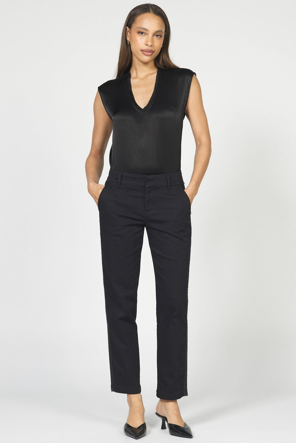 BLACK TUX-DPM22C442BTX-2