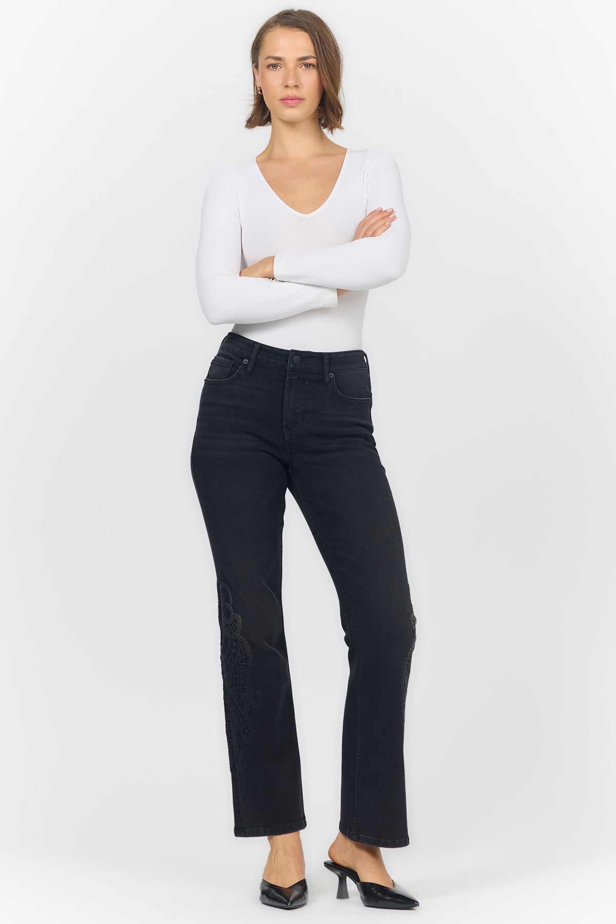 JAXTYN MID RISE STRAIGHT LEG JEANS BLACKTHORNE FULL — Dear John Denim