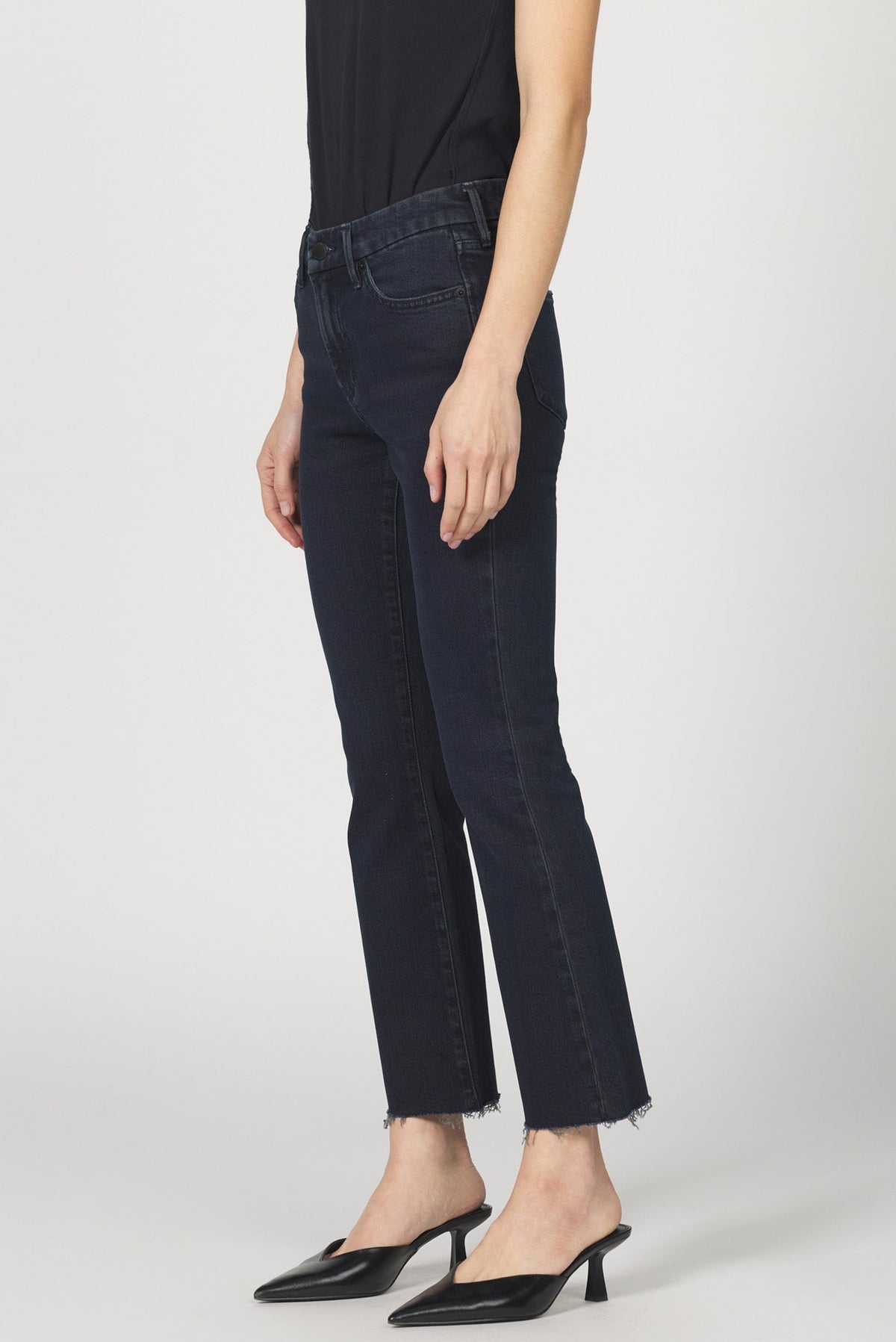 jeanne-flare-jean-joji — Dear John Denim