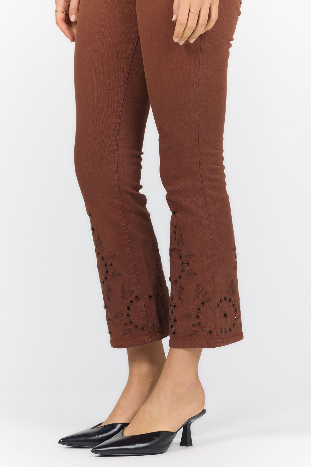 JEANNE FLARE JEAN CAPPUCCINO DETAIL — Dear John Denim