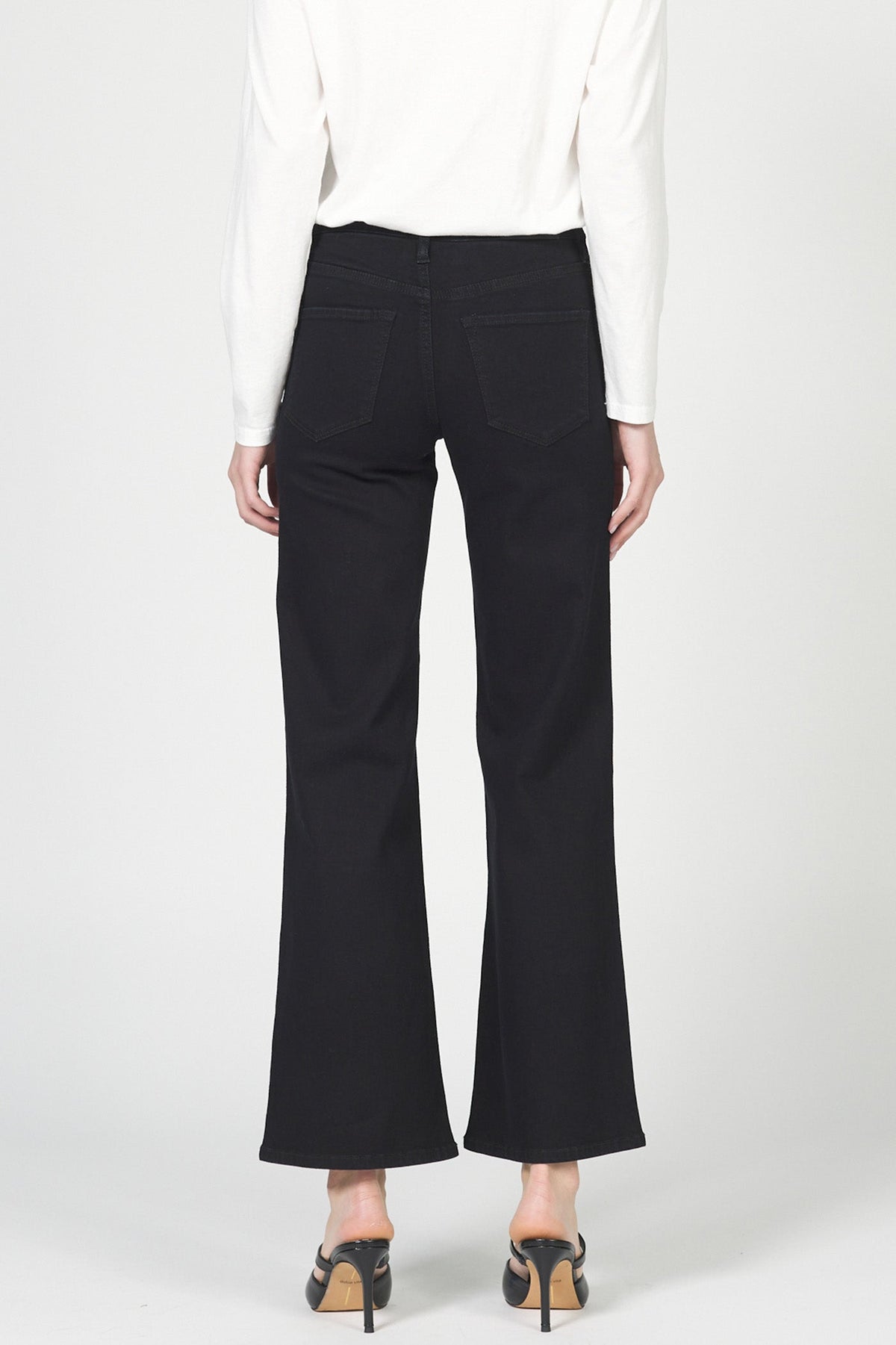 micah-wide-leg-jean-grenada — Dear John Denim