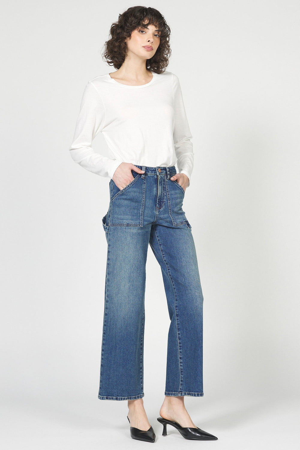 holly-straight-leg-jean-moon-glow