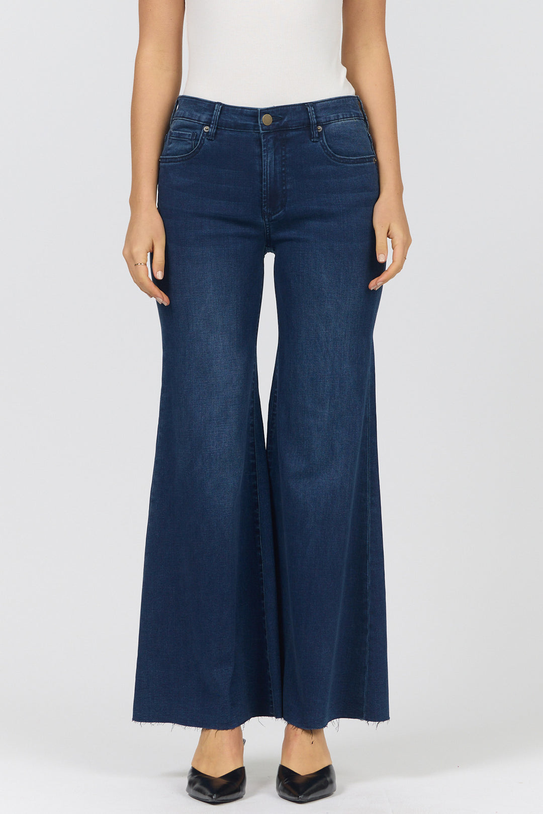 HENDRIX MID RISE WIDE LEG JEAN
