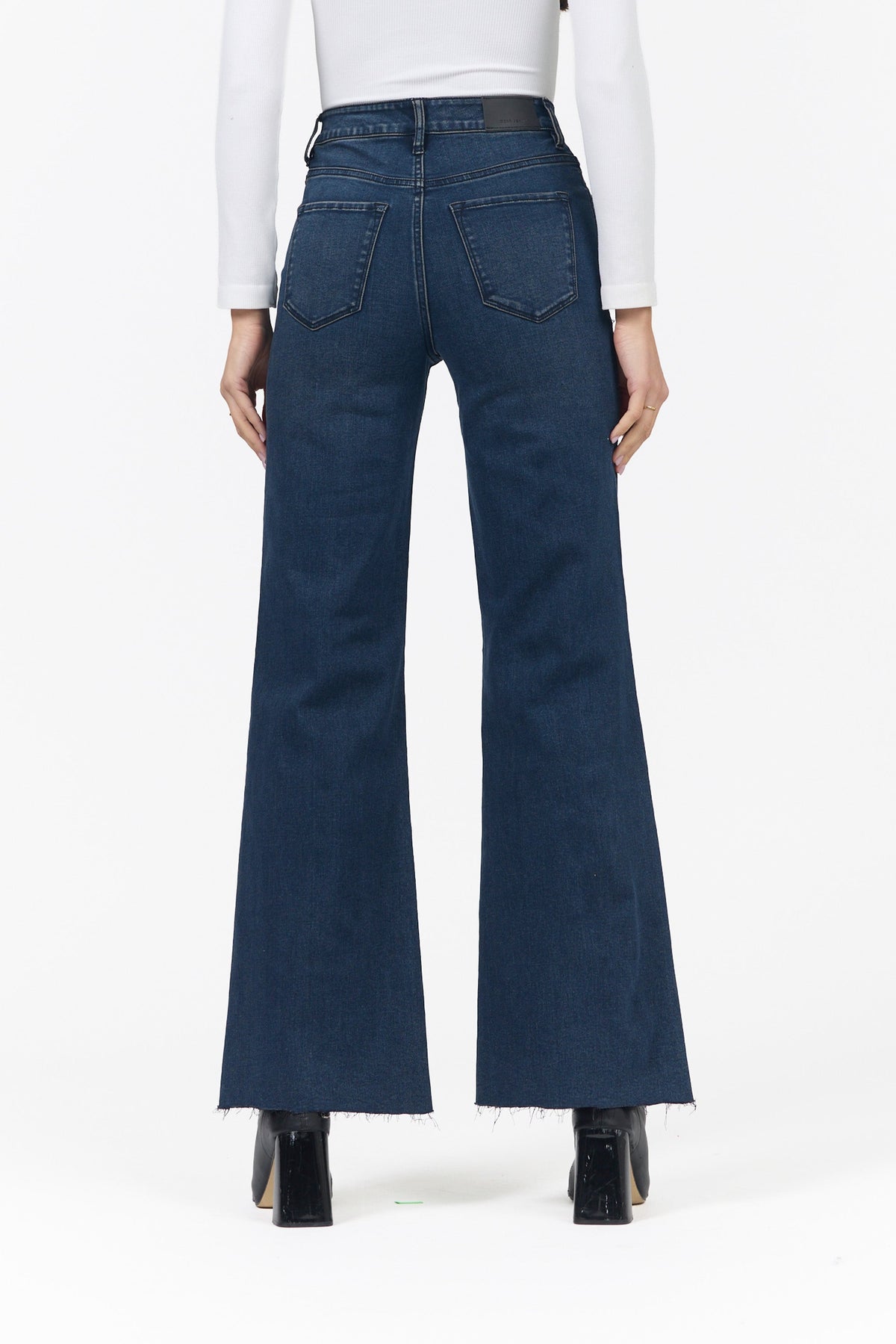 FIONA WIDE LEG JEAN CALLAWAY BACK — Dear John Denim