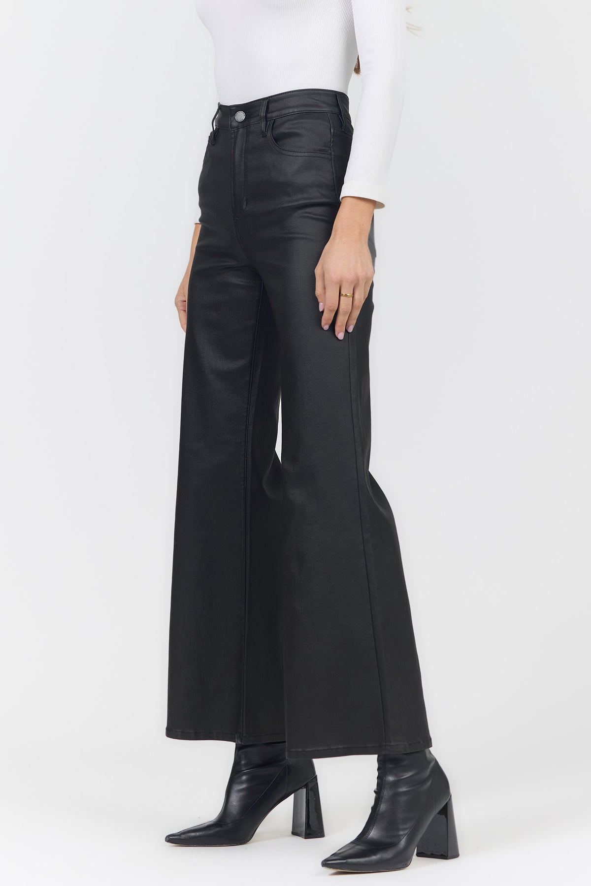 FIONA HIGH RISE WIDE LEG PANTS BLACK SIDE — Dear John Denim
