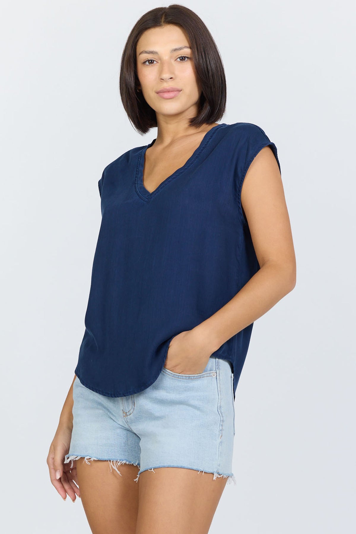 BLACK IRIS-DSH1049T2BCK-3 — Dear John Denim