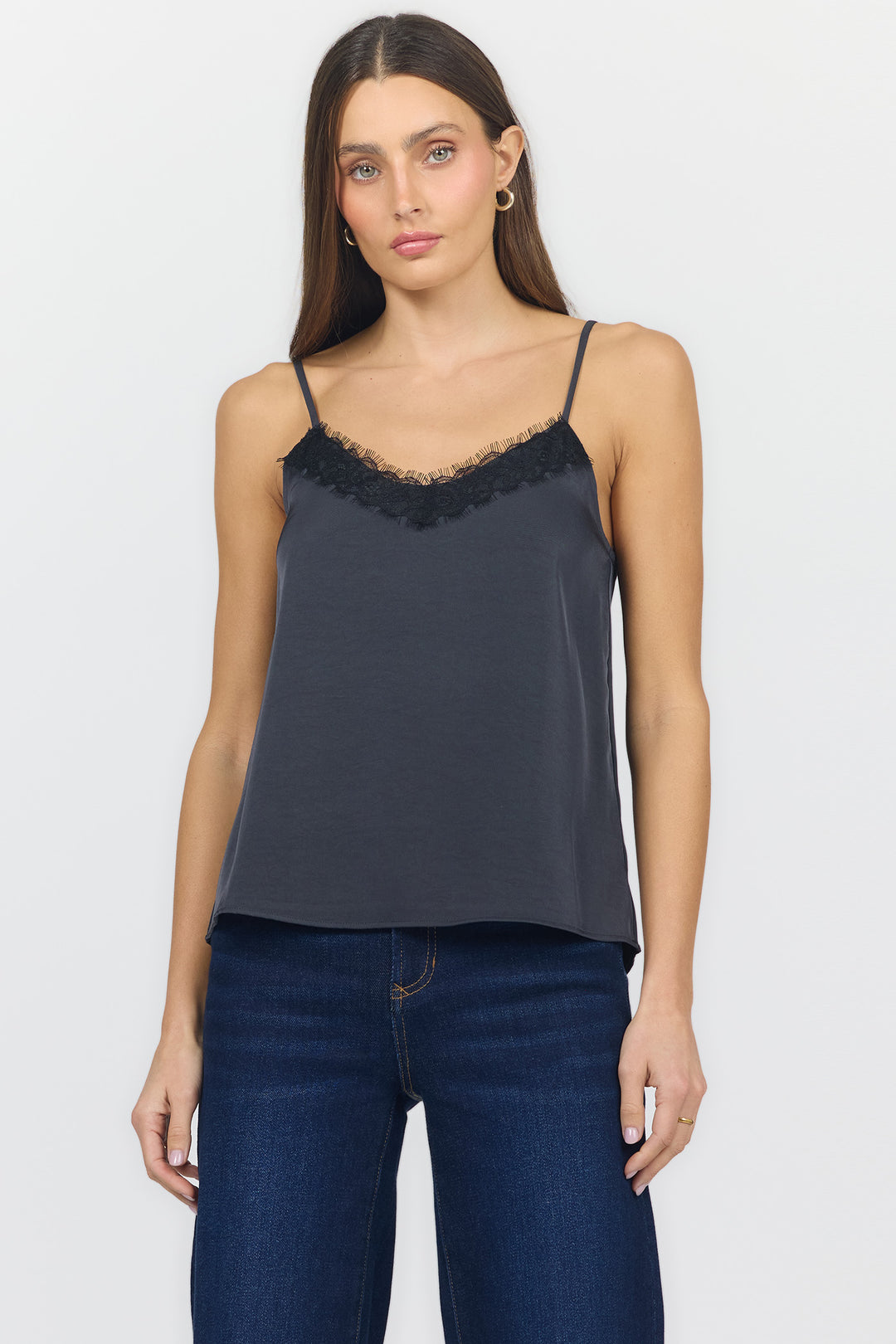 ALEXANDRIA V-NECK SLEEVELESS TANK