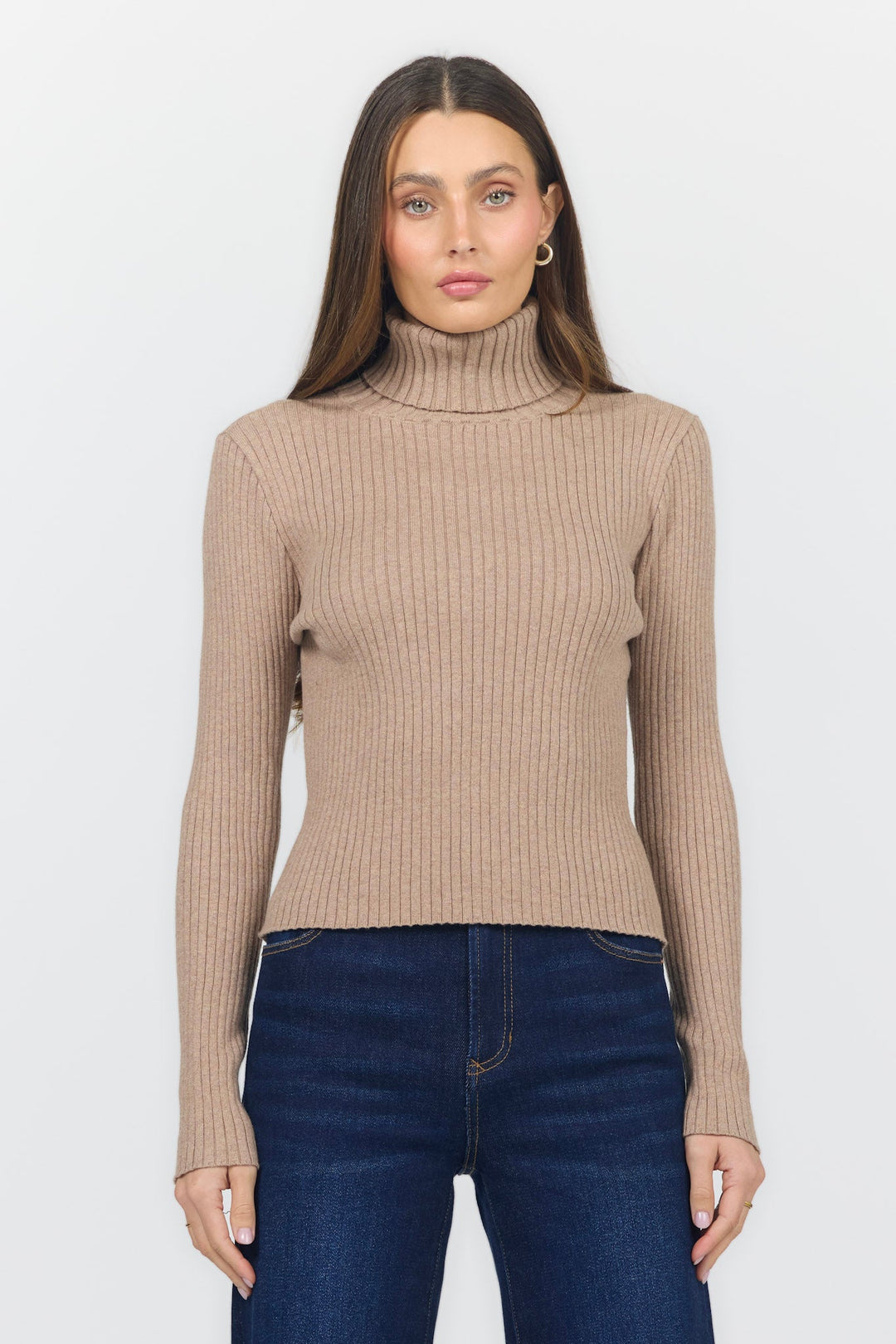 ARLEN LONG SLEEVE SWEATER BEAR HUG FRONT