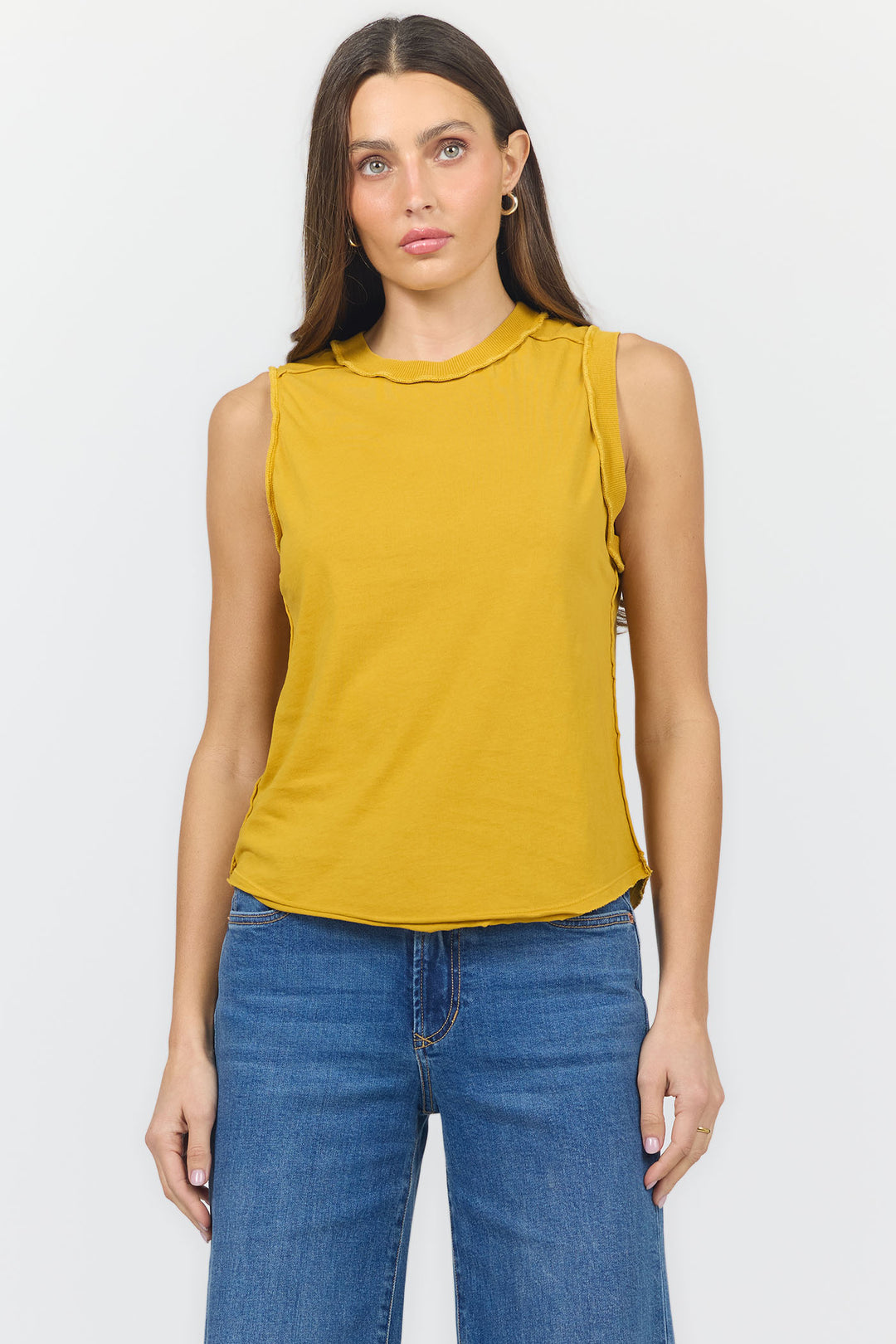 zo-crew-neck-tank-goldflake