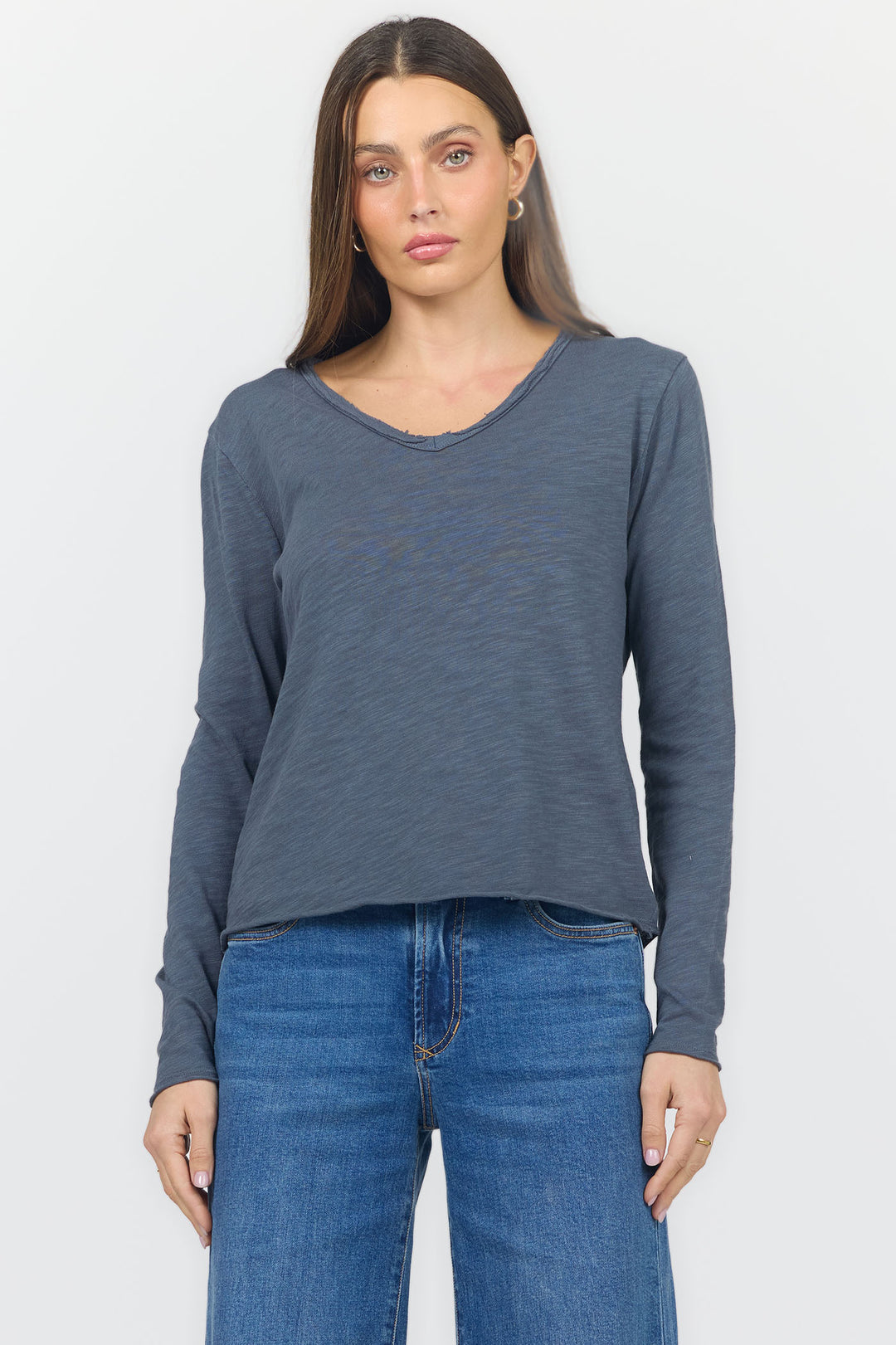 vanya-long-sleeve-v-neck-tee-turbulence