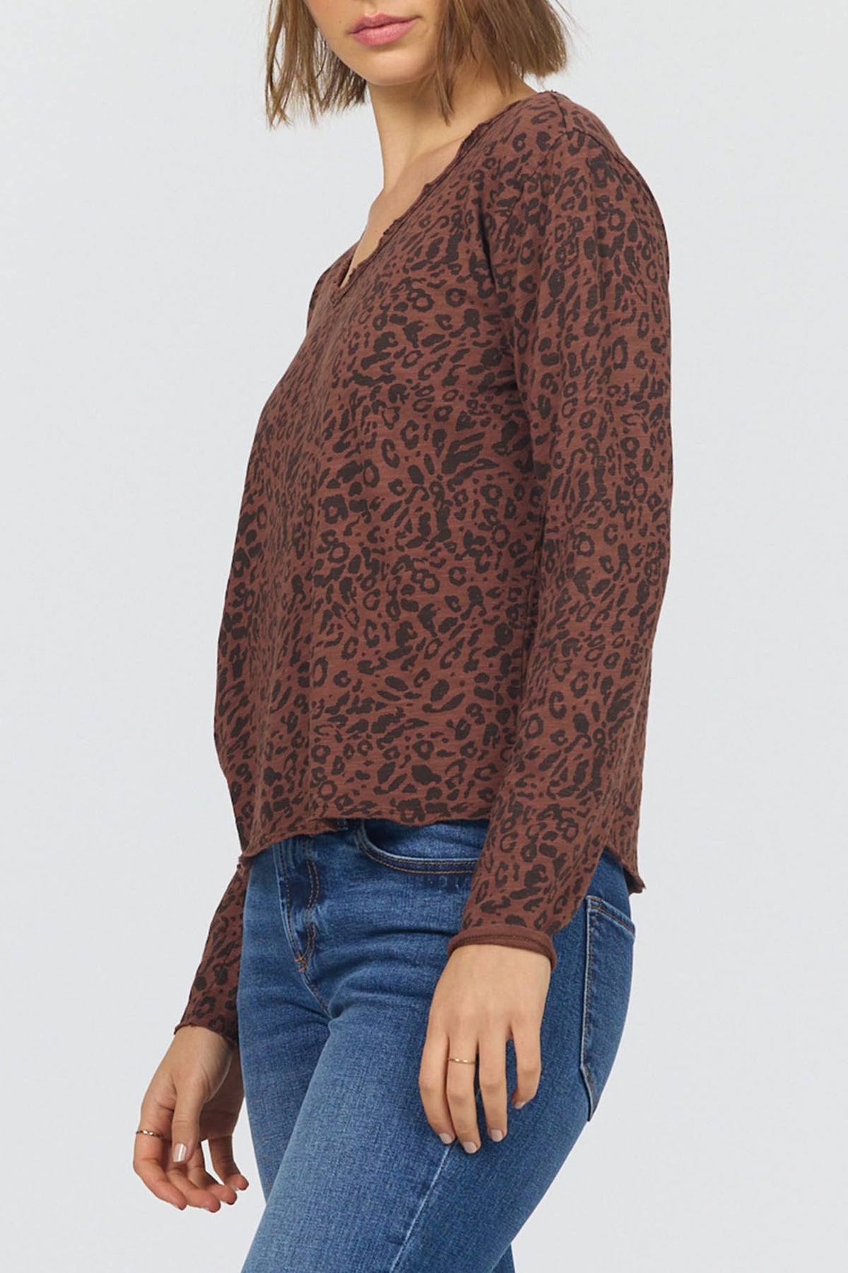 vanya-long-sleeve-v-neck-slub-knit-t-shirt-brown-leopard — Dear John Denim