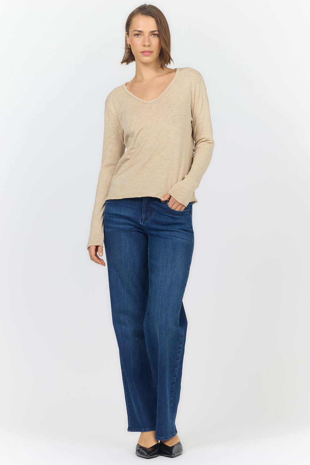 vanya-long-sleeve-v-neck-slub-knit-t-shirt-dune