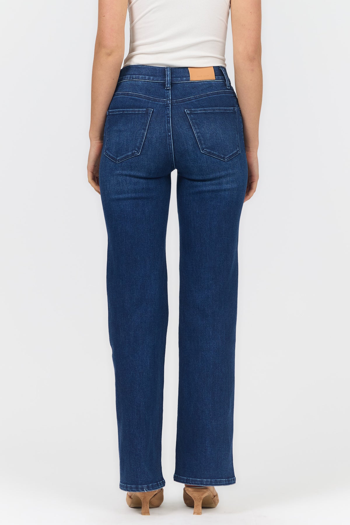 margot-straight-mid-rise-clean-hem-jean-locket — Dear John Denim