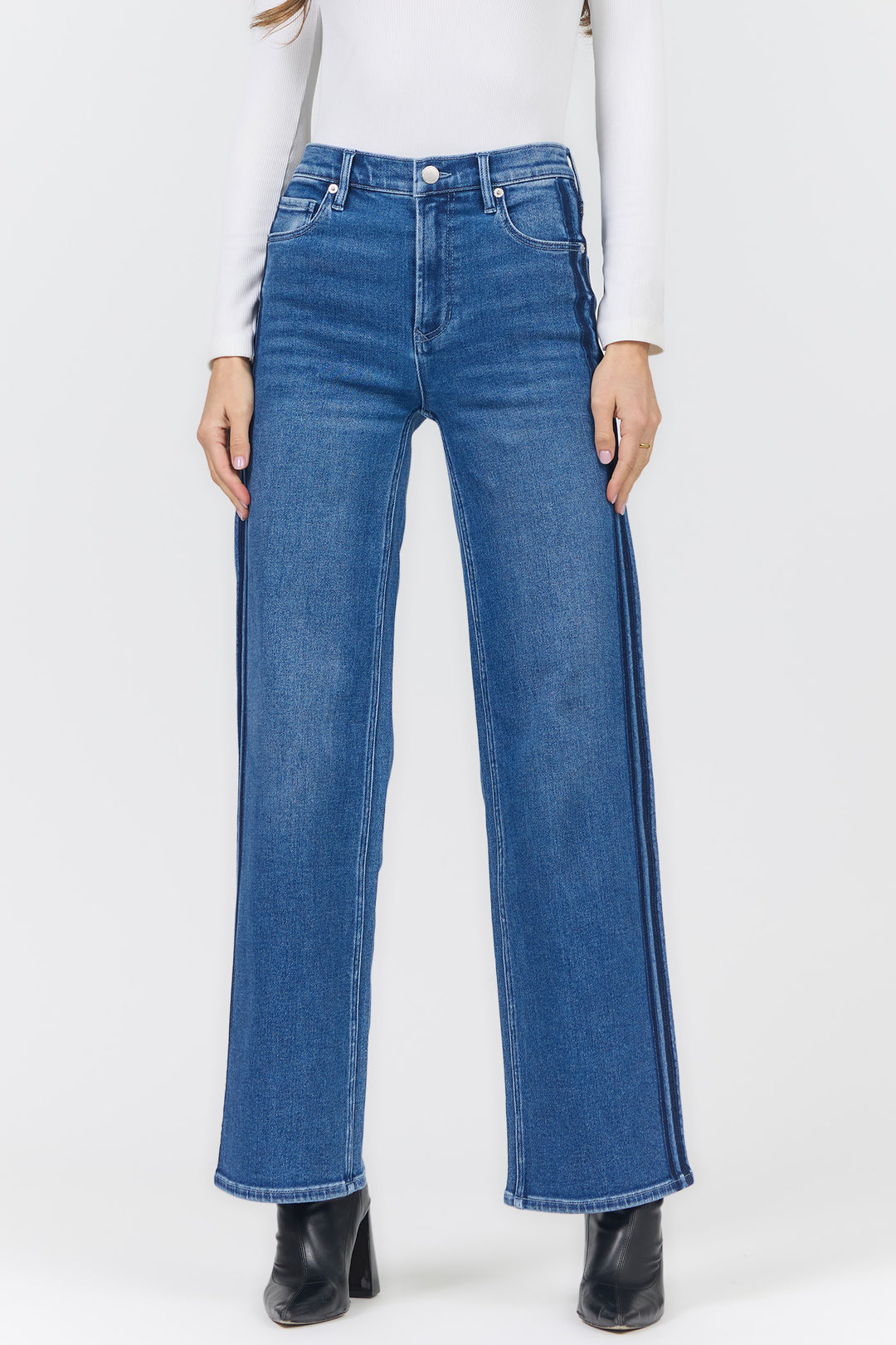 margot-straight-mid-rise-clean-hem-jean-drifting