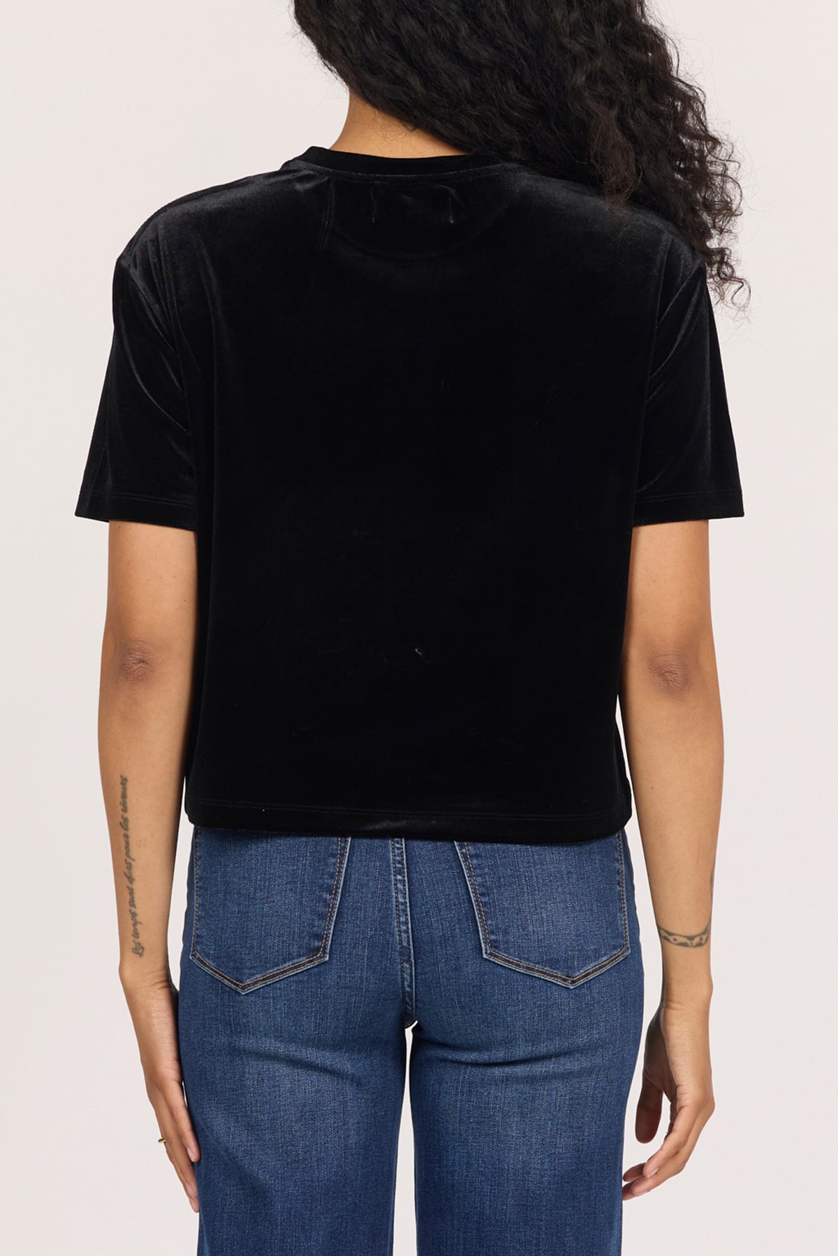 maddox-boxy-sleeve-crew-neck-t-shirt-black-velvet — Dear John Denim