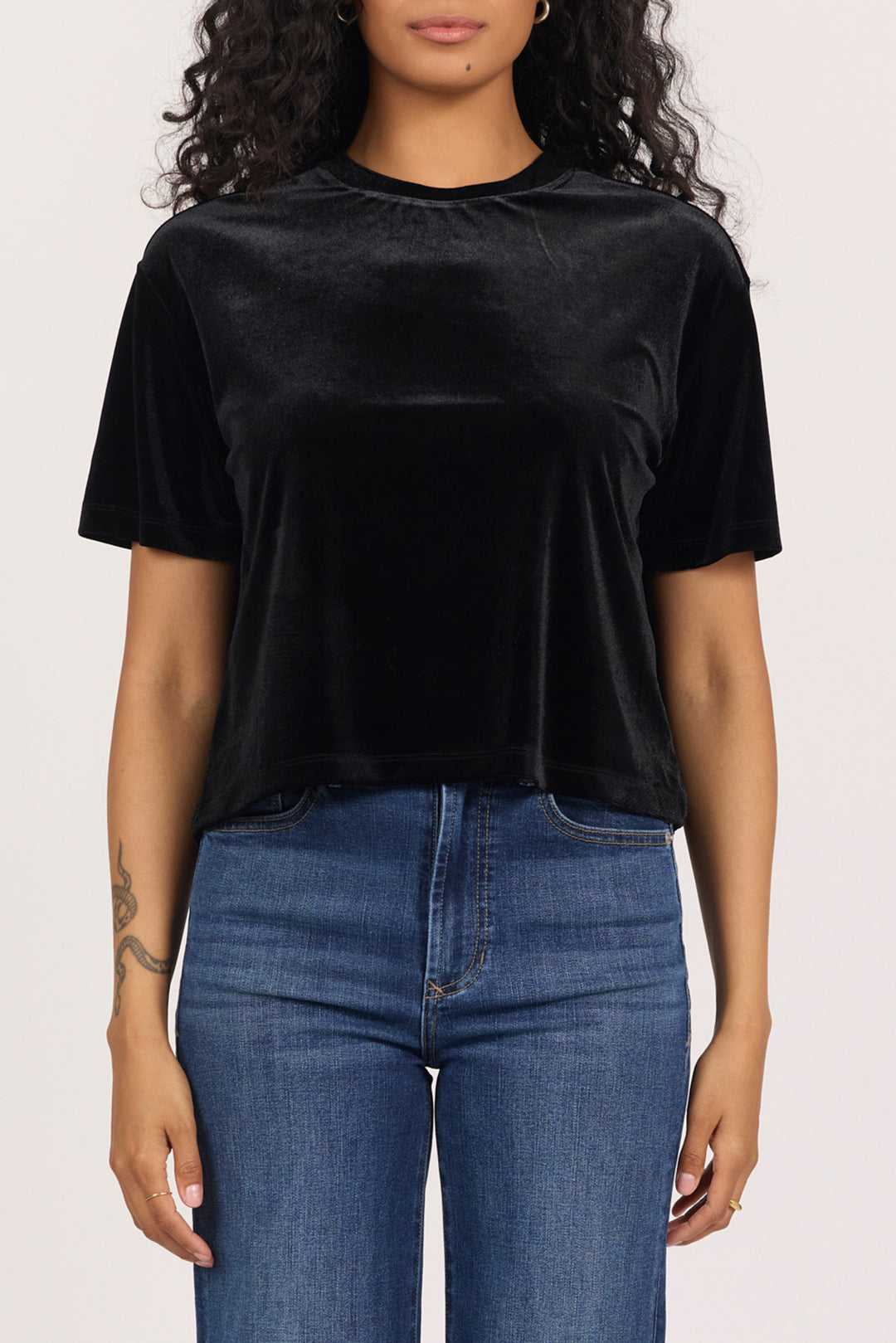 maddox-boxy-sleeve-crew-neck-t-shirt-black-velvet
