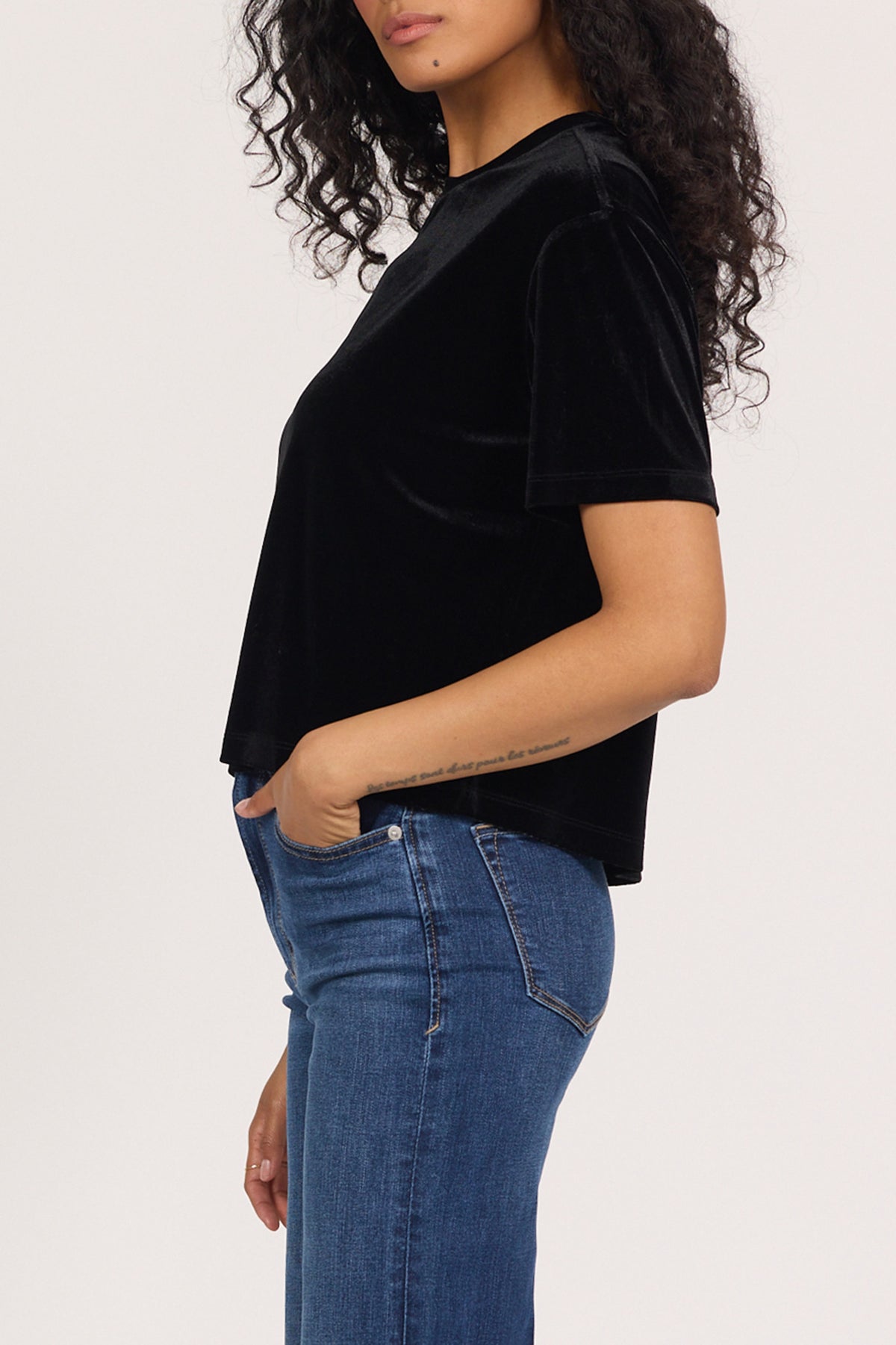 maddox-boxy-sleeve-crew-neck-t-shirt-black-velvet — Dear John Denim